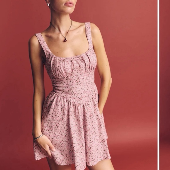 Reformation Dresses & Skirts - NEW Reformation Daria Dress size0